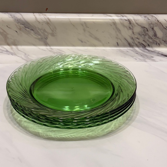 Pyrex Festiva Swirl Light Green Glass Dinner Plates Set of 4 - Picture 6 of 6